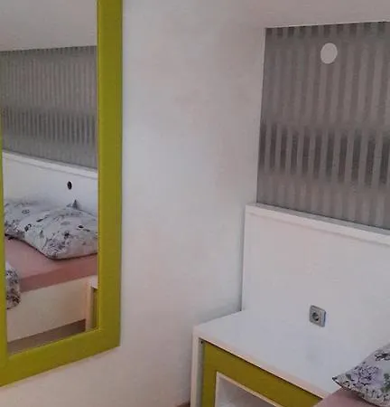 Lavandula Apartman Zára